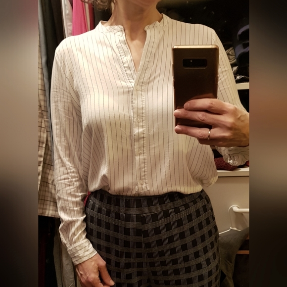 H&M Tops - H&M white pin stripe blouse, side pull rouching